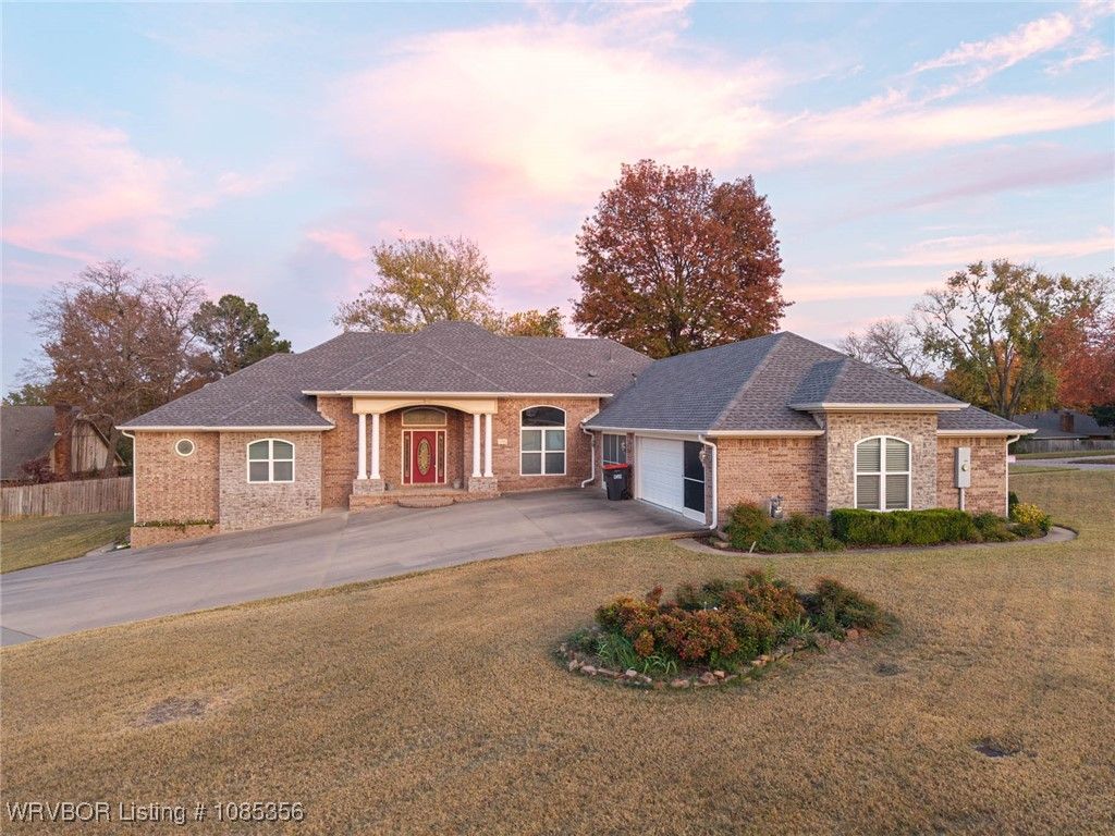 1710 Winter Park Circle, Van Buren, AR 72956