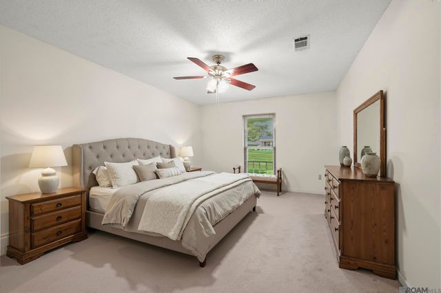 11116 Suncrest Ave, Baton Rouge, LA 70818