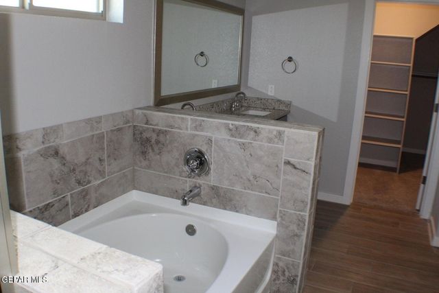 940 ABE GOLDBERG Drive, El Paso, TX 79932