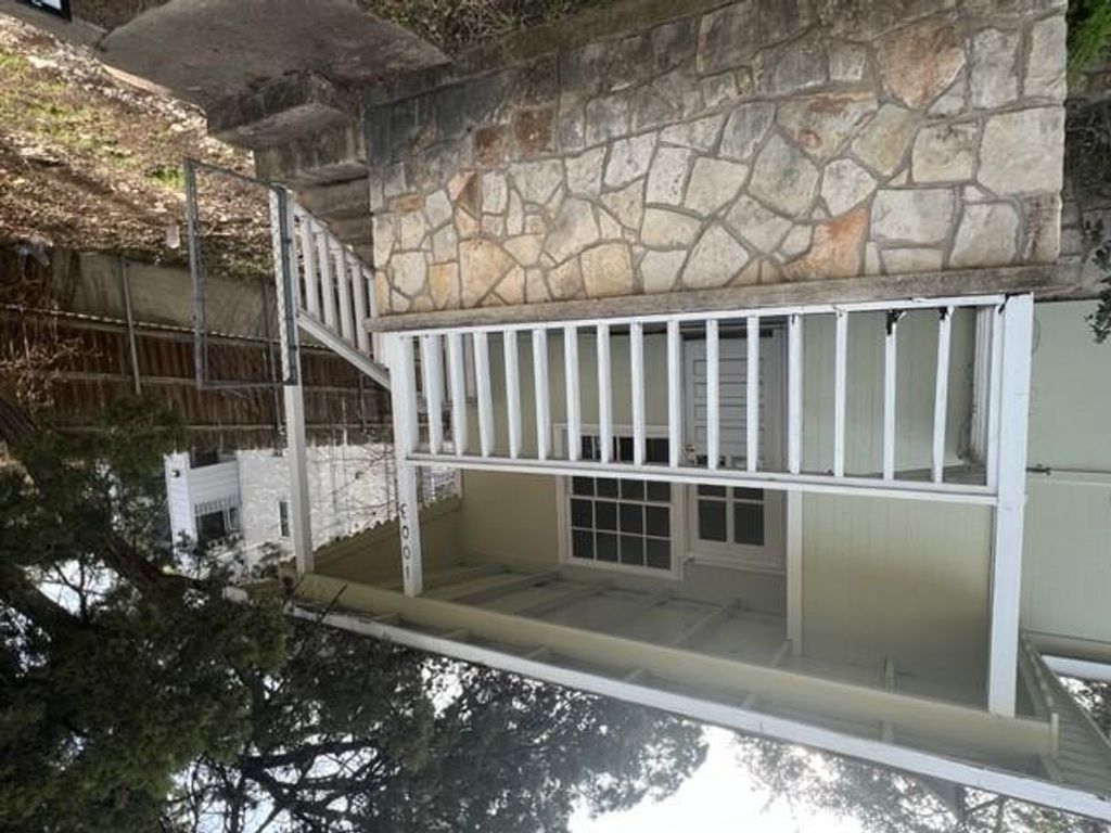 1003 LBJ DR, San Marcos, TX 78666
