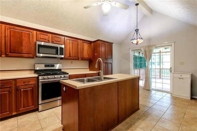 2526 Lorne Court SW, Marietta, GA 30064