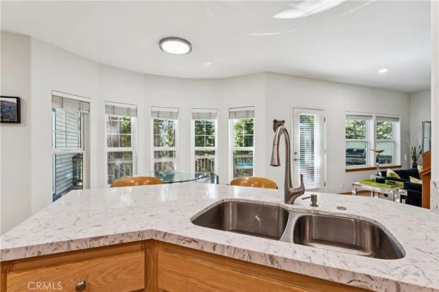 296 Grass Valley, Lake Arrowhead, CA 92352