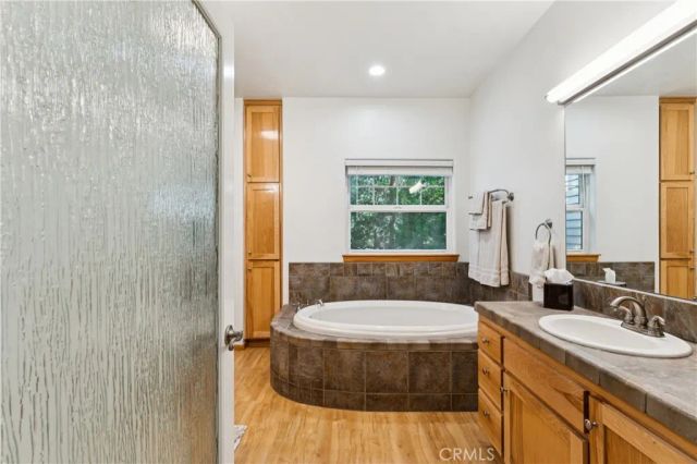 296 Grass Valley, Lake Arrowhead, CA 92352