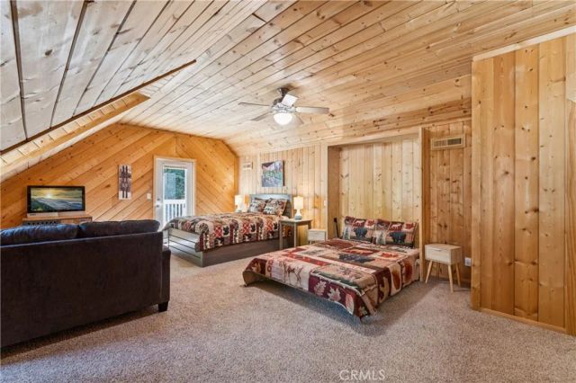 296 Grass Valley, Lake Arrowhead, CA 92352