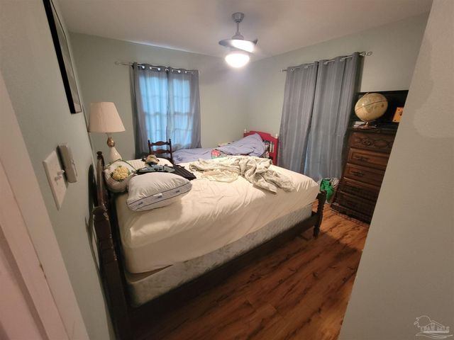 2811 Whisper Oaks Dr, Gulf Breeze, FL 32563