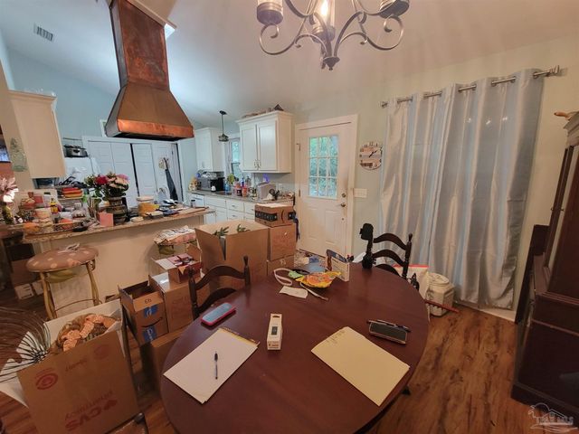 2811 Whisper Oaks Dr, Gulf Breeze, FL 32563