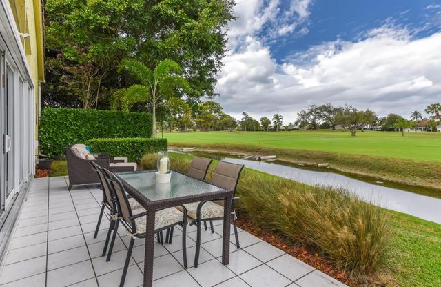 13054 Touchstone Place, West Palm Beach, FL 33418