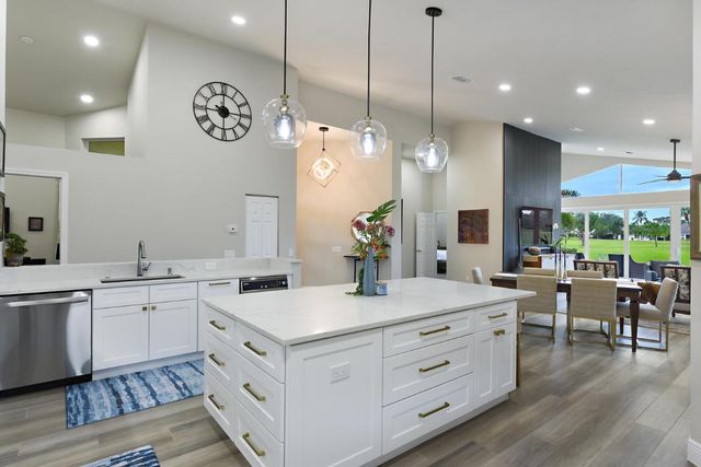 13054 Touchstone Place, West Palm Beach, FL 33418