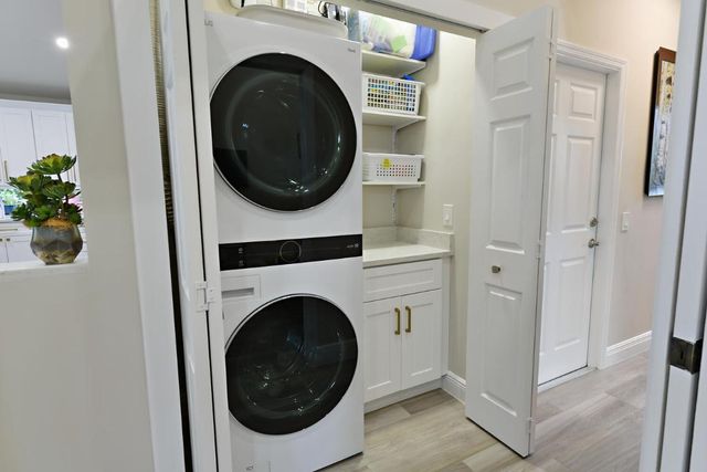 13054 Touchstone Place, West Palm Beach, FL 33418