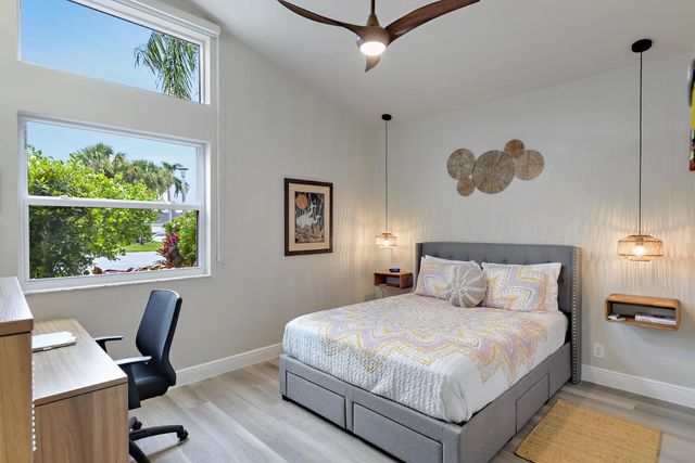 13054 Touchstone Place, West Palm Beach, FL 33418