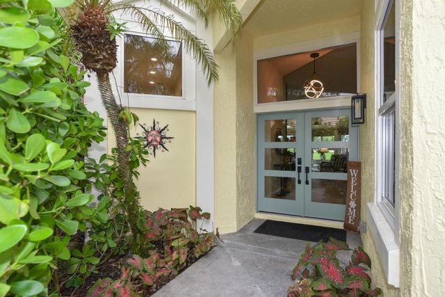 13054 Touchstone Place, West Palm Beach, FL 33418