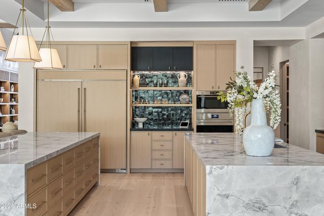 6615 E CHENEY Drive, Paradise Valley, AZ 85253