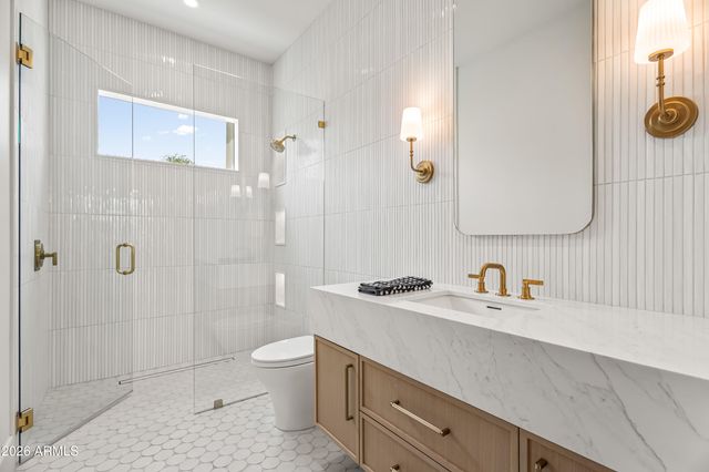 6615 E CHENEY Drive, Paradise Valley, AZ 85253
