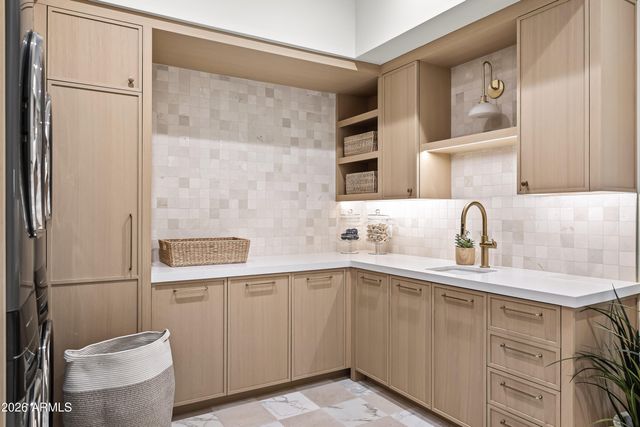 6615 E CHENEY Drive, Paradise Valley, AZ 85253