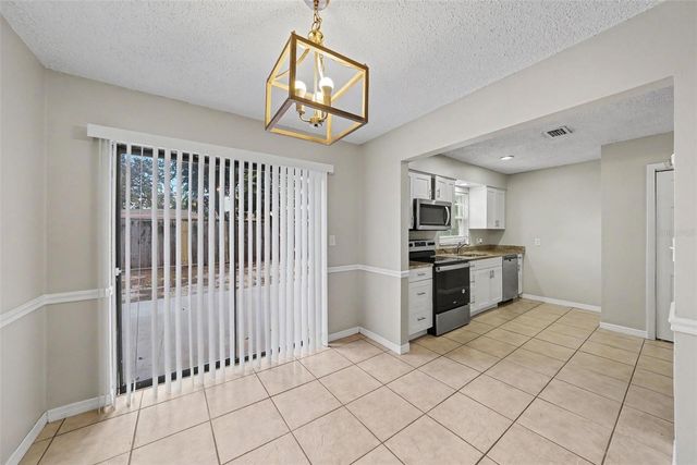 10410 N 27TH STREET, Tampa, FL 33612