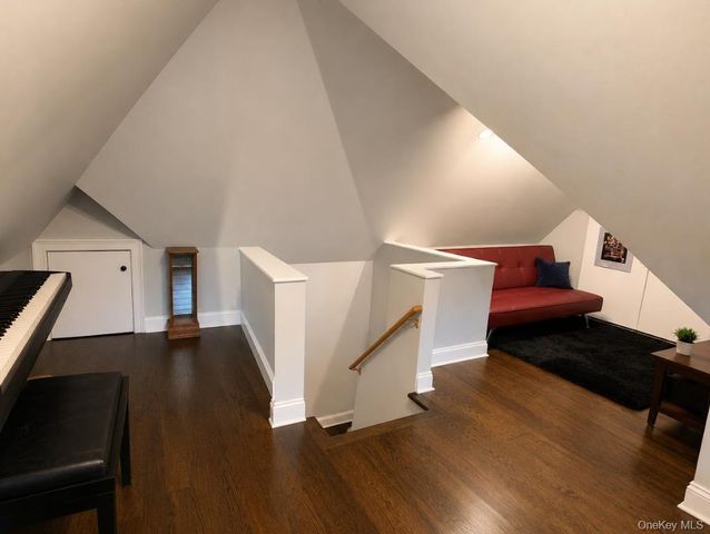 3980 Park Avenue, Seaford, NY 11783