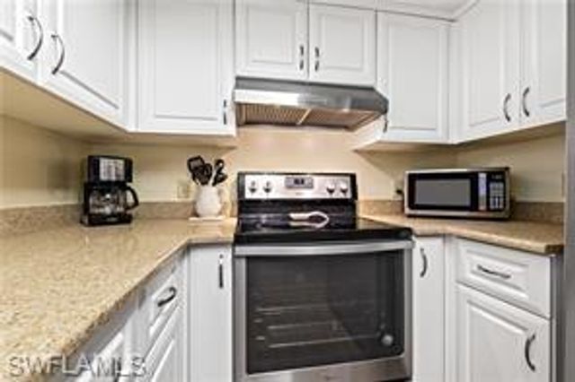 17862 Dracena CIR, North Fort Myers, FL 33917