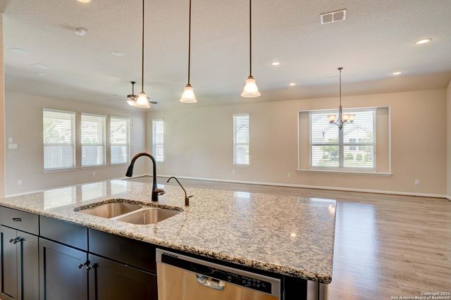 29127 TUSCULUM, Boerne, TX 78006