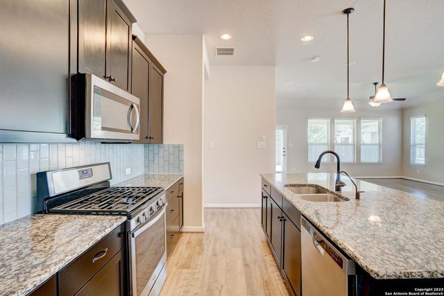 29127 TUSCULUM, Boerne, TX 78006