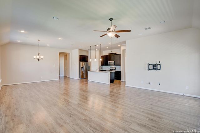 29127 TUSCULUM, Boerne, TX 78006