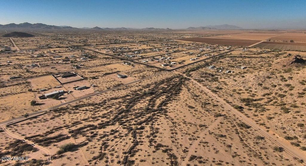 Image 3 of property listing at 42 N Liebre Lot D Road 42, Maricopa, AZ 85139