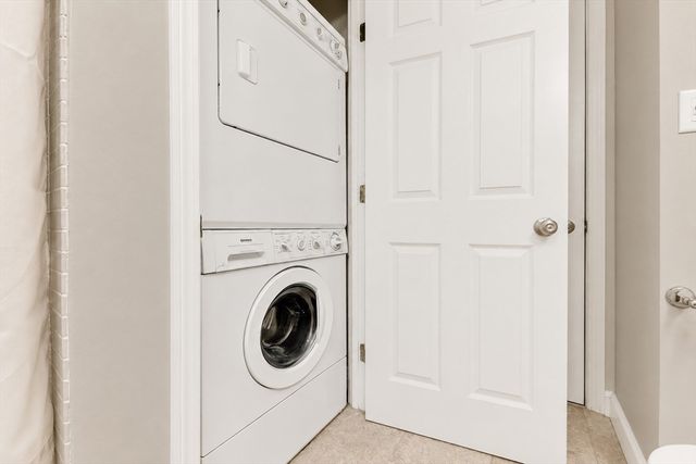 227 Summit Ave W205, Brookline, MA 02446
