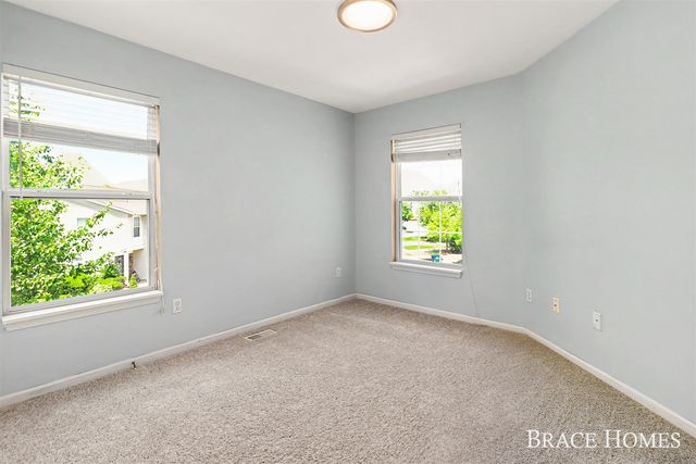 1776 Grand Court, Grand Rapids, MI 49525
