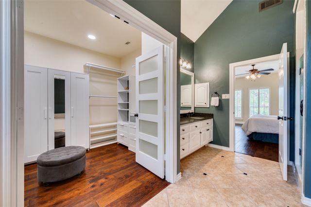 825 Hills Creek Drive, Mckinney, TX 75072