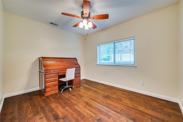 825 Hills Creek Drive, Mckinney, TX 75072