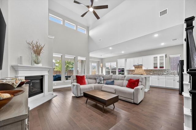 8238 Plumbago Way, Dallas, TX 75252