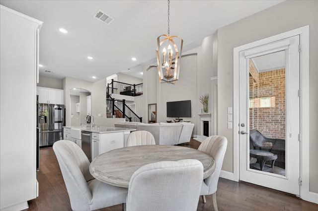 8238 Plumbago Way, Dallas, TX 75252