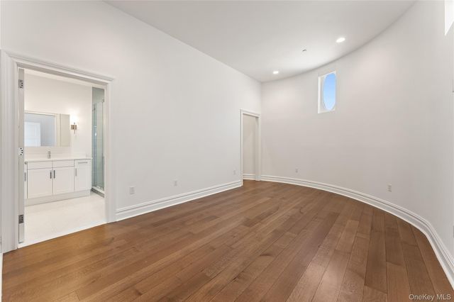 2 Weaver Street 12, Scarsdale, NY 10583