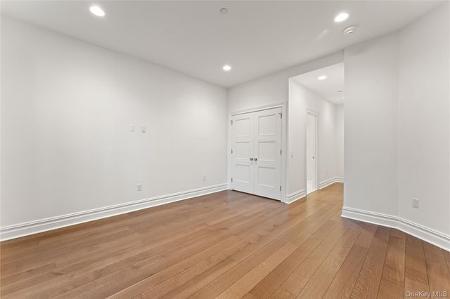 2 Weaver Street 12, Scarsdale, NY 10583