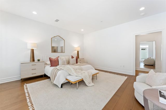 2 Weaver Street 12, Scarsdale, NY 10583