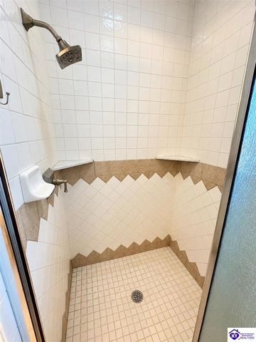 1406 Amanda Jo Drive, Elizabethtown, KY 42701