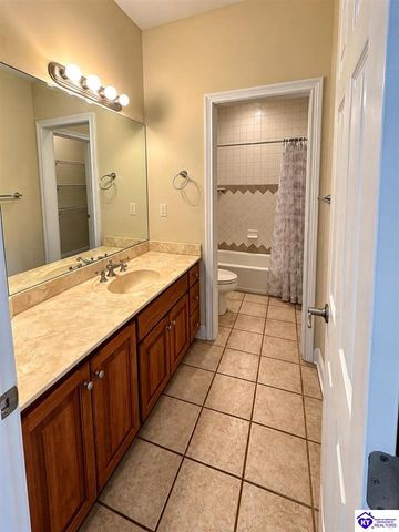 1406 Amanda Jo Drive, Elizabethtown, KY 42701
