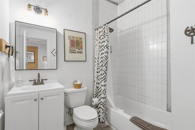 3327 Ursuline Street, Galveston, TX 77550