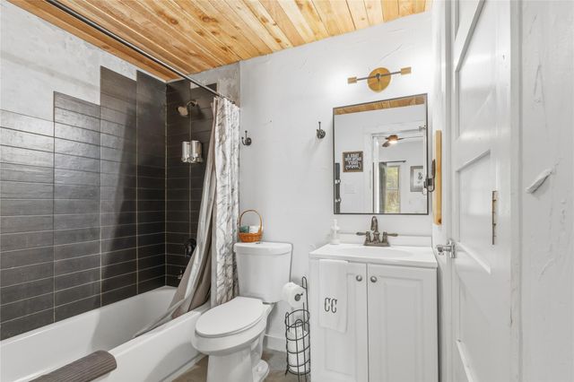 3327 Ursuline Street, Galveston, TX 77550