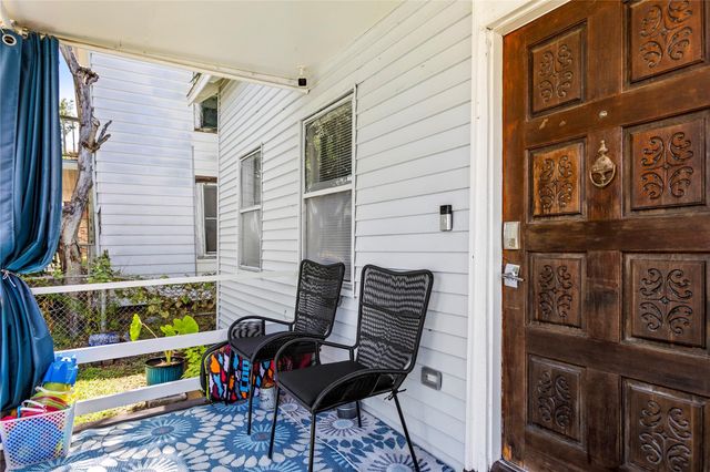 3327 Ursuline Street, Galveston, TX 77550