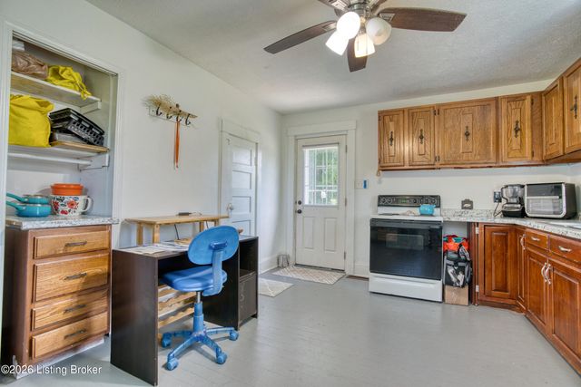 5703 Billtown Rd, Louisville, KY 40299