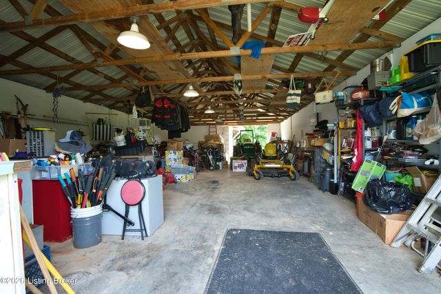 5703 Billtown Rd, Louisville, KY 40299