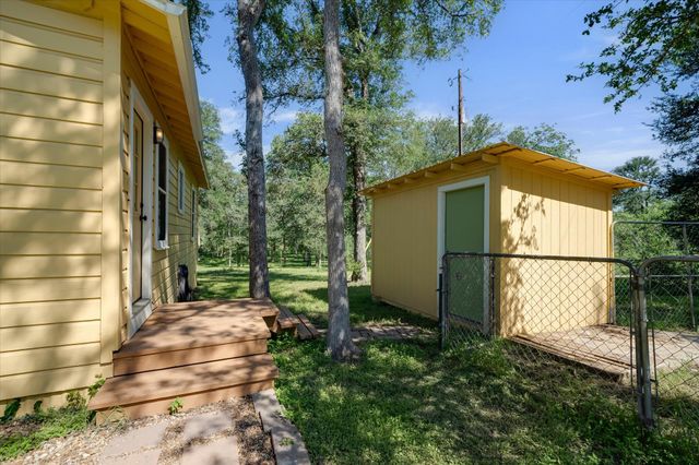 1732 Watterson RD, Red Rock, TX 78662