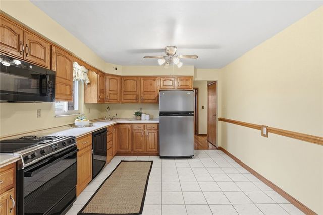 5195 Texas Ave, Bethel Park, PA 15102