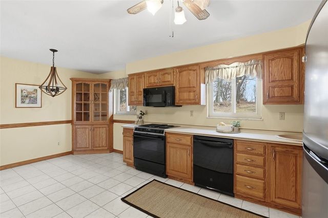 5195 Texas Ave, Bethel Park, PA 15102