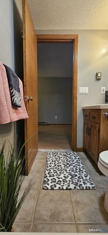 482 East Street APT 16, Plainville, CT 06062