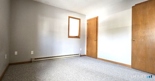 482 East Street APT 16, Plainville, CT 06062