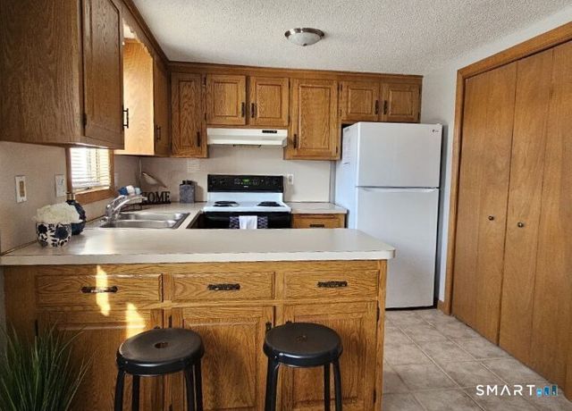 482 East Street APT 16, Plainville, CT 06062