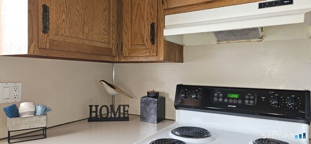 482 East Street APT 16, Plainville, CT 06062