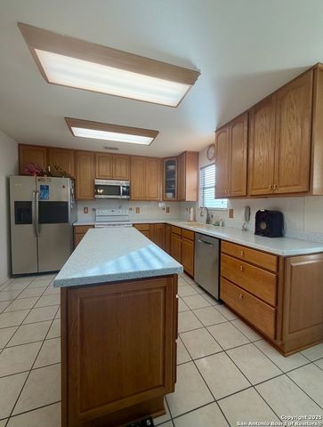 10638 Tiger Chase, San Antonio, TX 78251