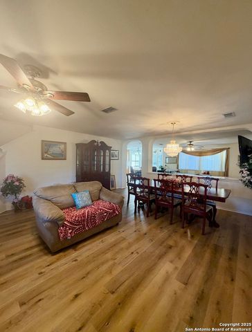 10638 Tiger Chase, San Antonio, TX 78251